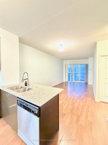 3703-50 Absolute Avenue, Mississauga, ON - Indoor Photo Showing Kitchen With Double Sink