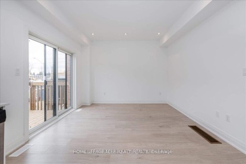 4 Haven Lane, Barrie, ON - Indoor Photo Showing Other Room