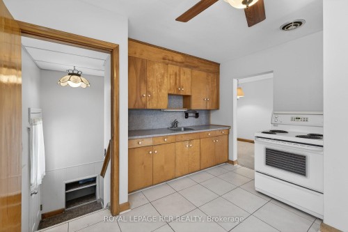 159 Penn Avenue, Newmarket, ON 