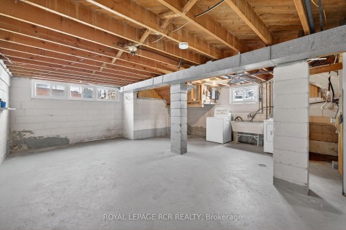 159 Penn Avenue, Newmarket, ON 