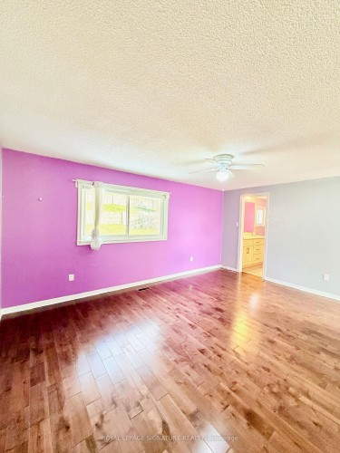 Room 1-41 Broadbridge Drive, Toronto, ON - Indoor Photo Showing Other Room