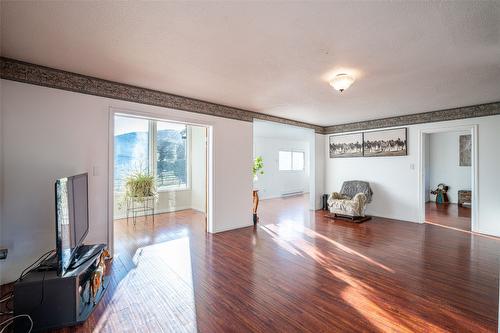 4435 Hallam Road, Armstrong, BC - Indoor