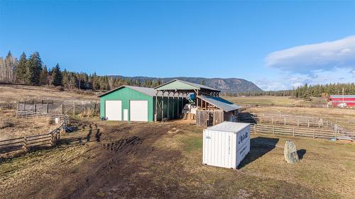 4435 Hallam Road, Armstrong, BC - Outdoor