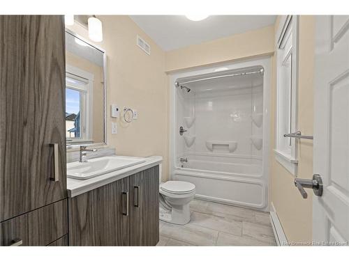 25 Bristol, Riverview, NB 