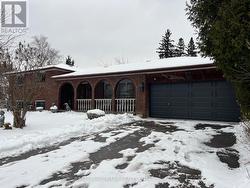 68 FERGALEA AVENUE  Toronto, ON M1E 3L6