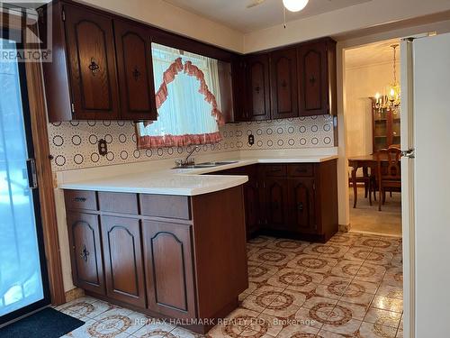 68 Fergalea Avenue, Toronto, ON - Indoor Photo Showing Kitchen With Double Sink