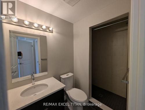 74 Thatcher Drive, Guelph, ON - Indoor Photo Showing Bathroom