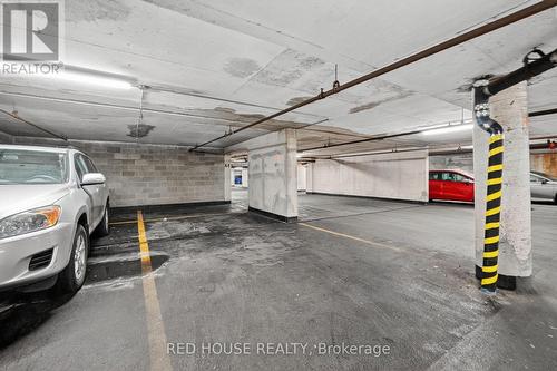 1404 - 75 Queen Street N, Hamilton, ON - Indoor Photo Showing Garage