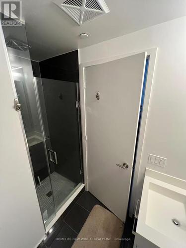 3702 - 1 Yorkville Avenue, Toronto, ON - Indoor Photo Showing Other Room