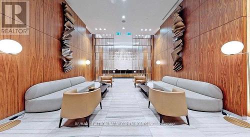 3909 - 8 Eglinton Avenue E, Toronto, ON - Indoor Photo Showing Other Room