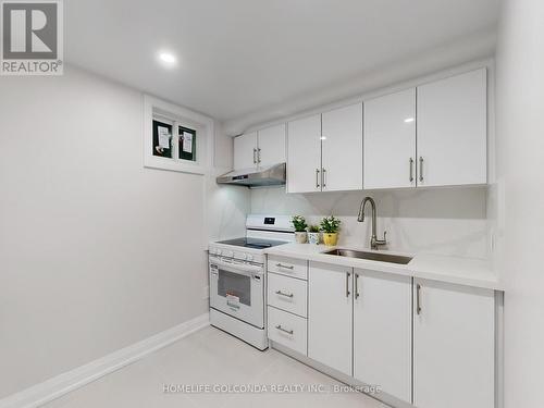 14 Brigadoon Crescent, Toronto, ON - Indoor Photo Showing Kitchen