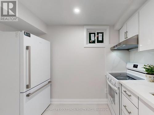 14 Brigadoon Crescent, Toronto, ON - Indoor Photo Showing Kitchen