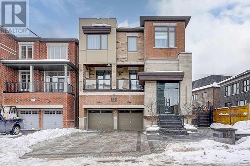 18 CAINE STREET  Richmond Hill, ON L4S 0H2