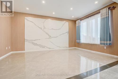 18 Caine Street, Richmond Hill, ON - Indoor Photo Showing Other Room