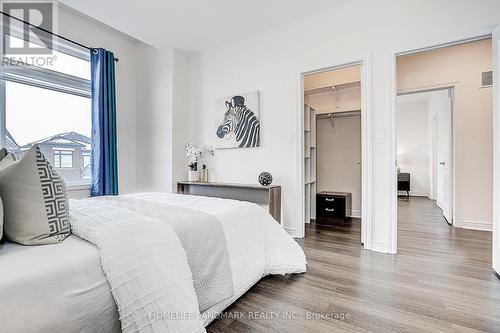 18 Caine Street, Richmond Hill, ON - Indoor Photo Showing Bedroom