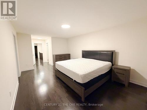 8 Anchusa Drive, Richmond Hill, ON - Indoor Photo Showing Bedroom