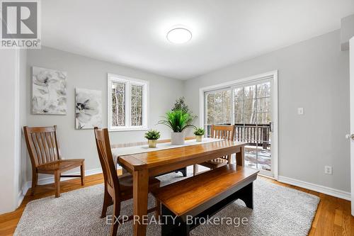 994359 Mono-Adjala Townline, Adjala-Tosorontio, ON - Indoor Photo Showing Dining Room