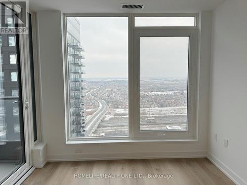 3302 - 395 Square One Drive, Mississauga, ON - Indoor Photo Showing Other Room