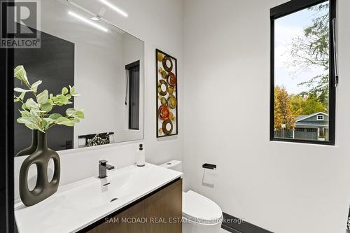 417 Union Street, Oakville, ON - Indoor Photo Showing Bathroom
