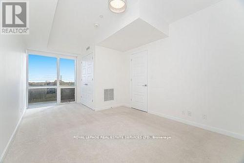 310 - 3028 Creekshore Common, Oakville, ON - Indoor Photo Showing Other Room