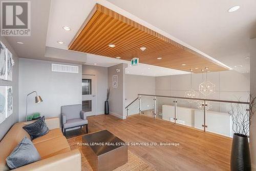 310 - 3028 Creekshore Common, Oakville, ON - Indoor