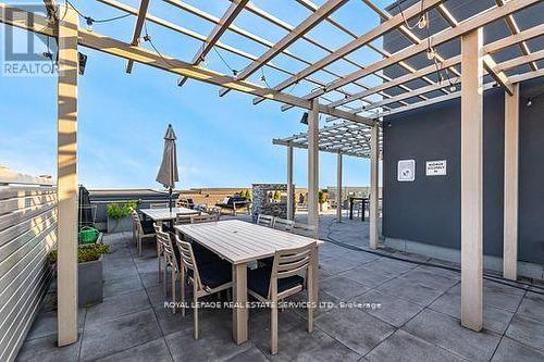 310 - 3028 Creekshore Common, Oakville, ON - Outdoor