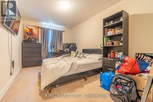 135 - 1960 Dalmagarry Road E, London North, ON - Indoor Photo Showing Bedroom