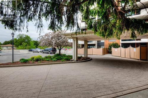 507 - 260 Sheldon Avenue N, Kitchener, ON - Outdoor