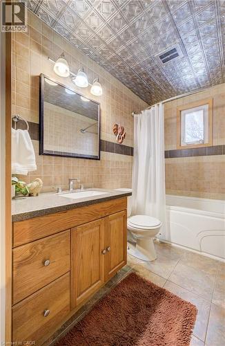 123 Kingswood Drive, Kitchener, ON - Indoor Photo Showing Bathroom
