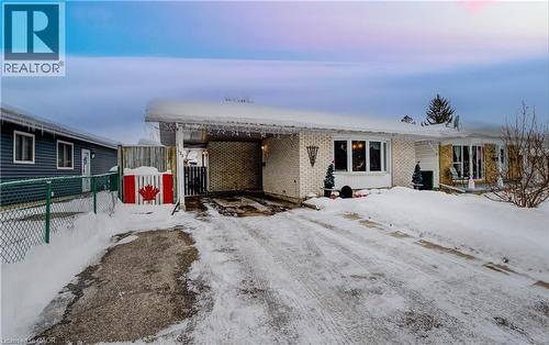123 KINGSWOOD Drive  Kitchener, ON N2E 1B2