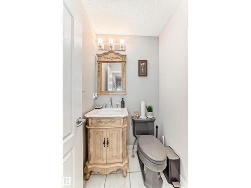 1704 158 St Sw, Edmonton, AB - Indoor