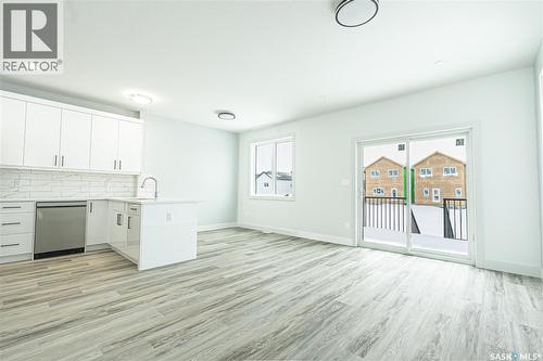 521 Sharma Crescent, Saskatoon, SK - Indoor Photo Showing Kitchen