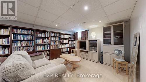 6 Abbottswood Road, Toronto, ON - Indoor