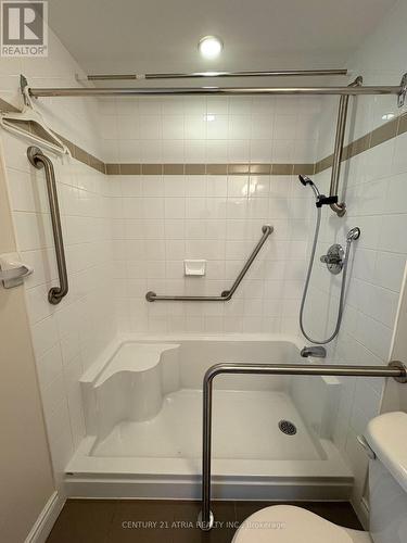 960 - 1 Sun Yat Sen Avenue, Markham, ON - Indoor Photo Showing Bathroom