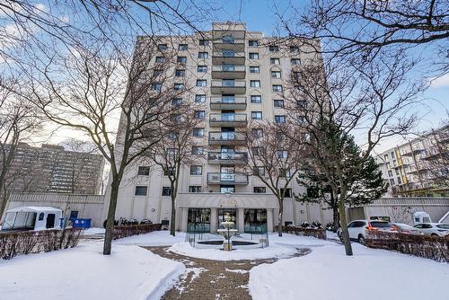 702-160 Ch. de la Rive-Boisée  Montréal (Pierrefonds-Roxboro), QC H8Z 3L2