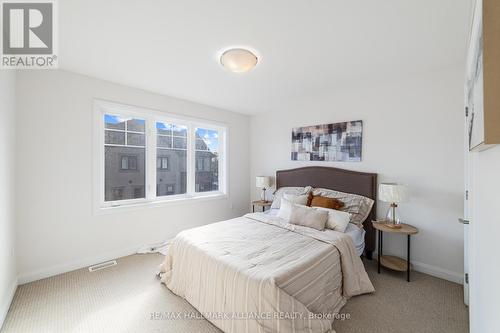 #45 - 1169 Garner Road E, Hamilton, ON - Indoor Photo Showing Bedroom