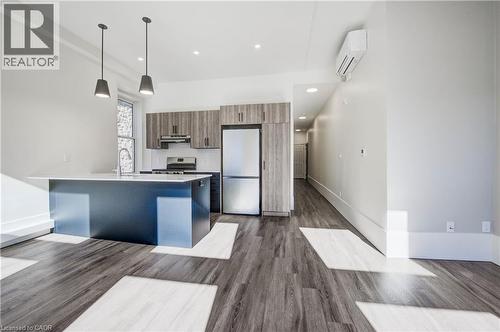 28 Main Street Unit# 8, Cambridge, ON - Indoor Photo Showing Kitchen