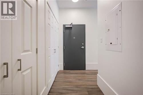 28 Main Street Unit# 8, Cambridge, ON - Indoor Photo Showing Other Room