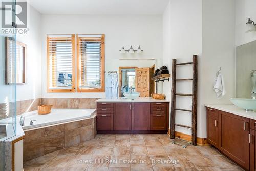 173 National Drive, Blue Mountains, ON - Indoor Photo Showing Bathroom