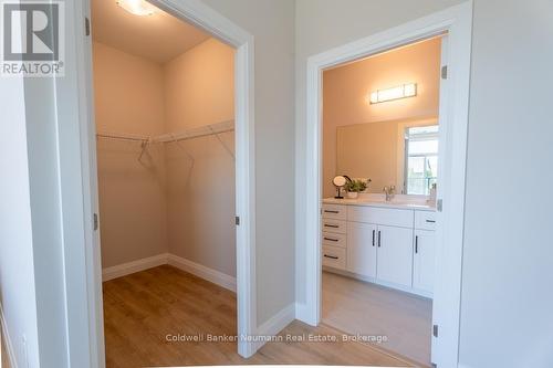 212 - 1882 Gordon Street, Guelph (Pineridge/Westminster Woods), ON - Indoor