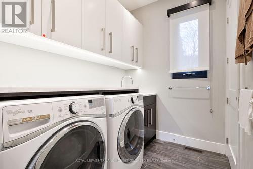 301 Waterstone Place, London North (North Q), ON - Indoor Photo Showing Laundry Room