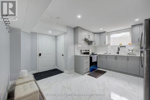 2232 Tripp Drive, London South (South V), ON - Indoor