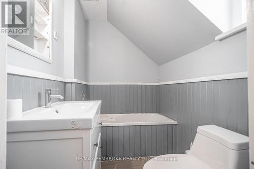 2146 Westmeath Road, Whitewater Region, ON - Indoor Photo Showing Bathroom