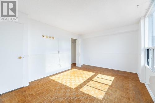 404 - 1515 Lakeshore Road E, Mississauga, ON - Indoor Photo Showing Other Room