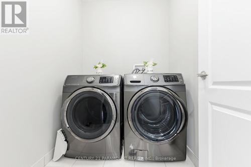39 Fenchurch Drive, Brampton, ON - Indoor Photo Showing Laundry Room