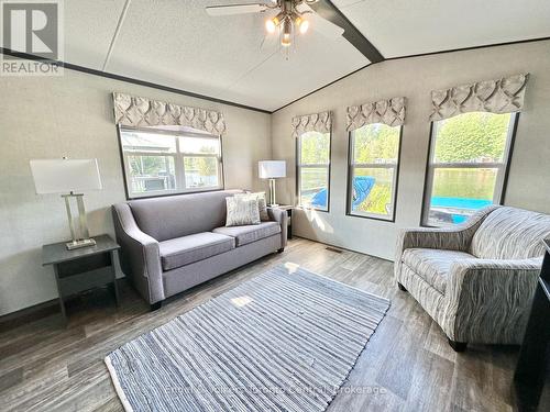 B8 - 7489 Sideroad 5 E, Wellington North, ON - Indoor