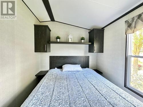 B8 - 7489 Sideroad 5 E, Wellington North, ON - Indoor Photo Showing Bedroom