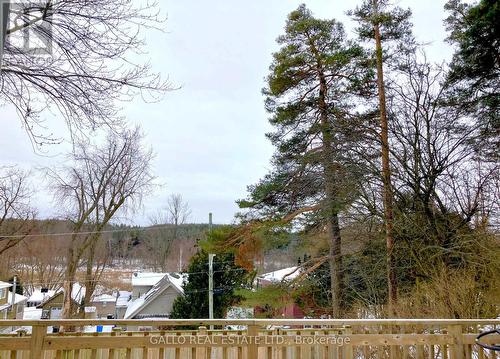 37 WINDSOR DRIVE  Whitchurch-Stouffville, ON L4A 7X3