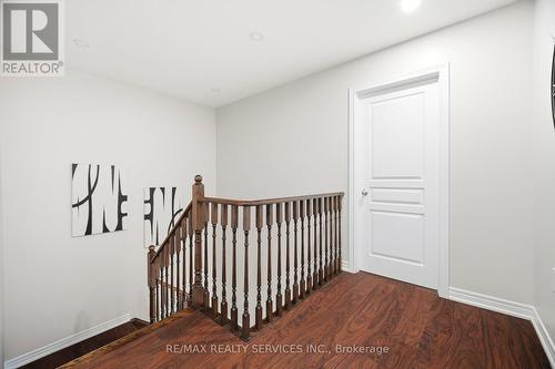 26 Deer Ridge Trail, Caledon, ON - Indoor Photo Showing Other Room