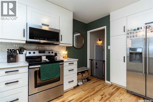 46 Phillips Crescent, Saskatoon, SK - Indoor Photo Showing Kitchen